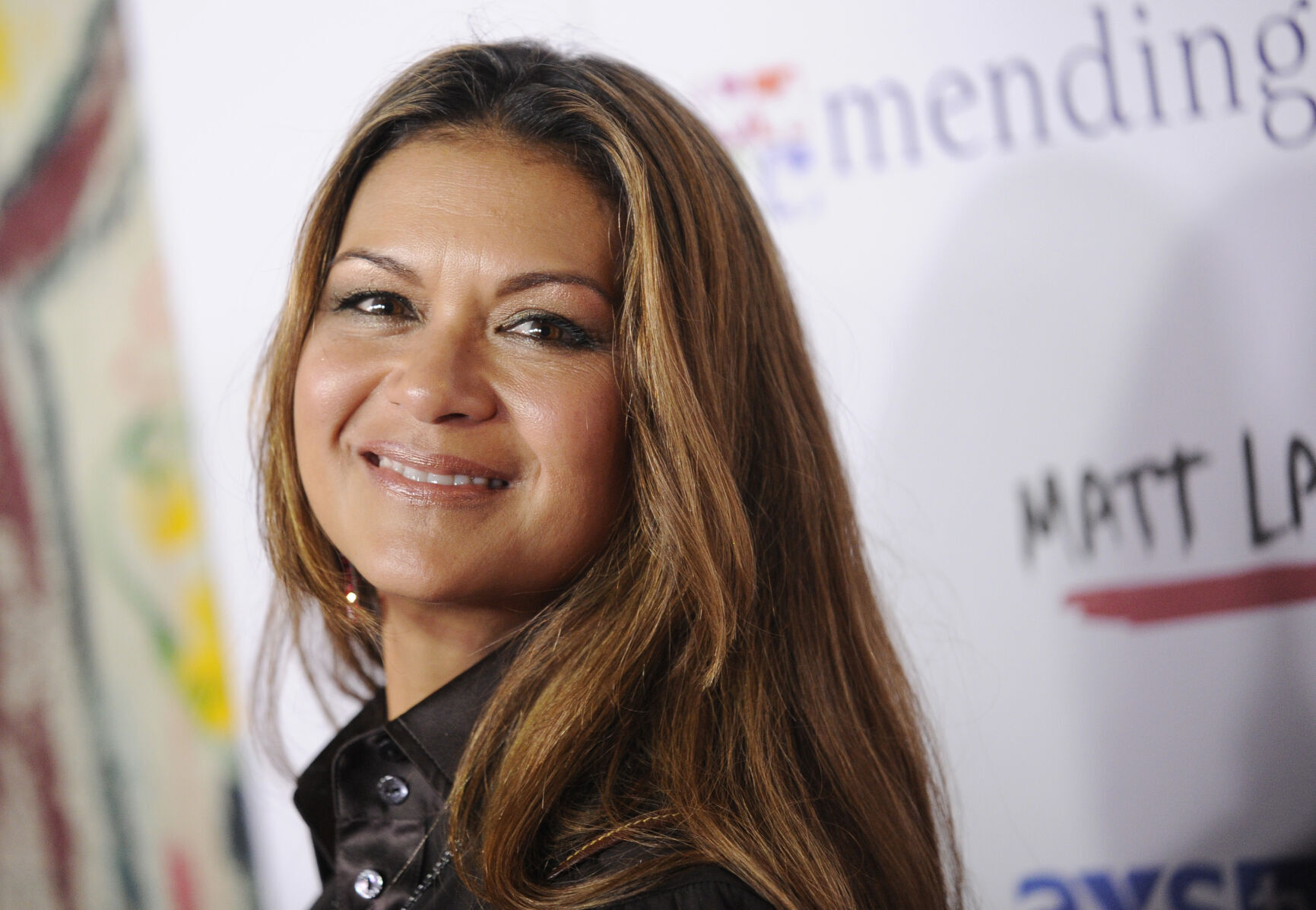 Nia Peeples